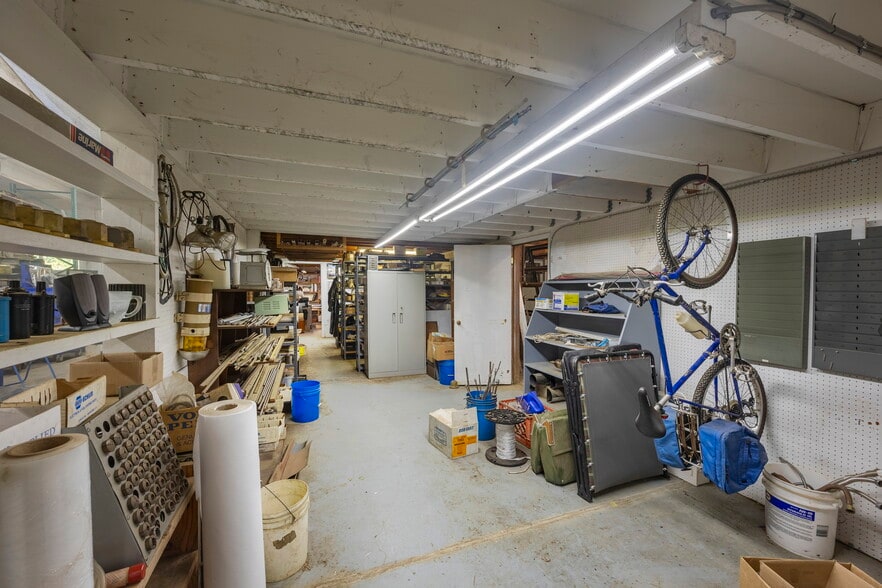 More Photos Of 5262 Yaquina Bay Rd, Newport Marina For Sale