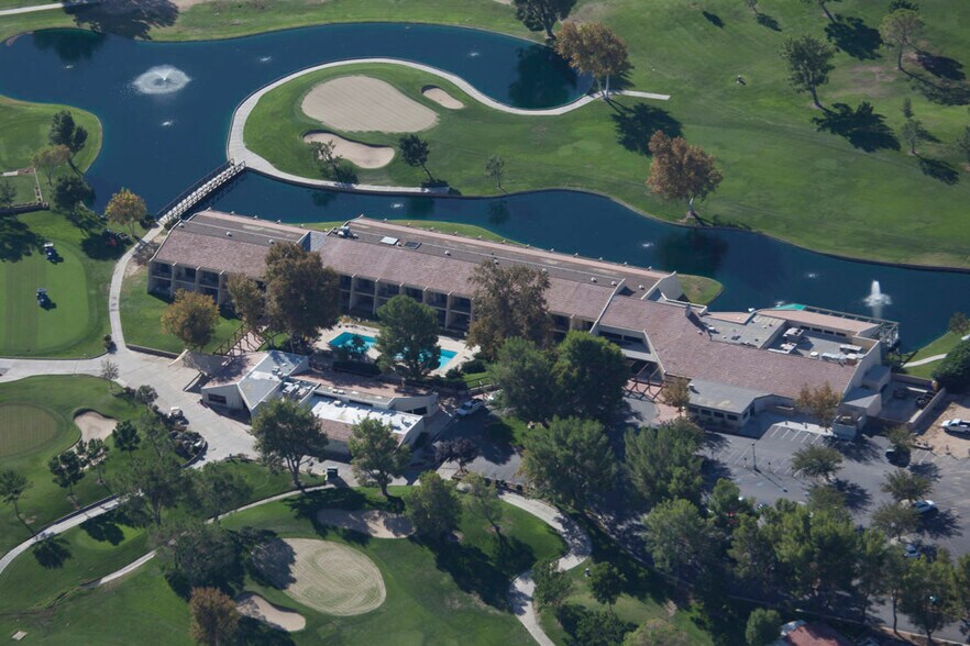 More Photos Of 14818 Clubhouse Dr, Helendale Hotel For Sale