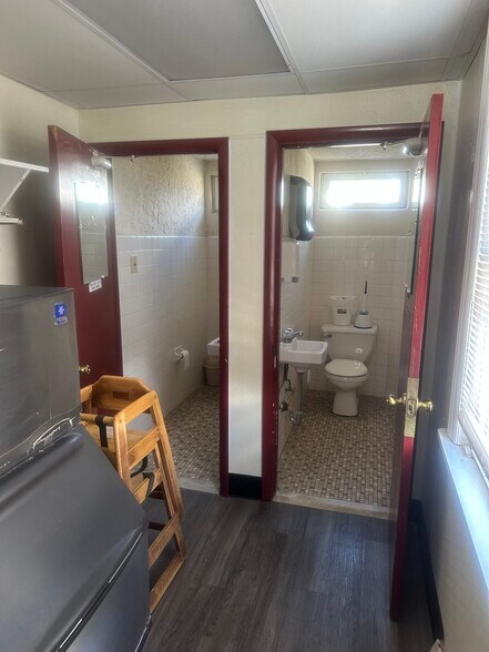 More Photos Of 189 E Lancaster Ave, Malvern Restaurant For Lease
