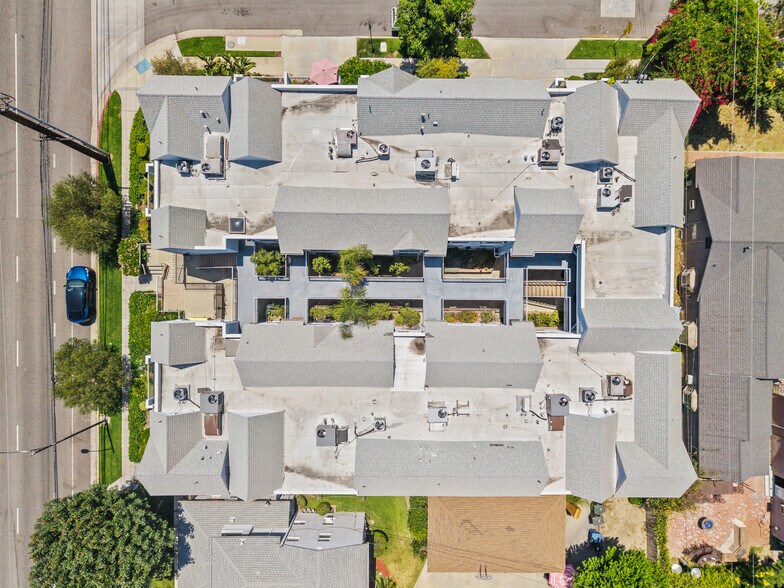 More Photos Of 1815 W Alameda Ave, Burbank Apartments For Sale