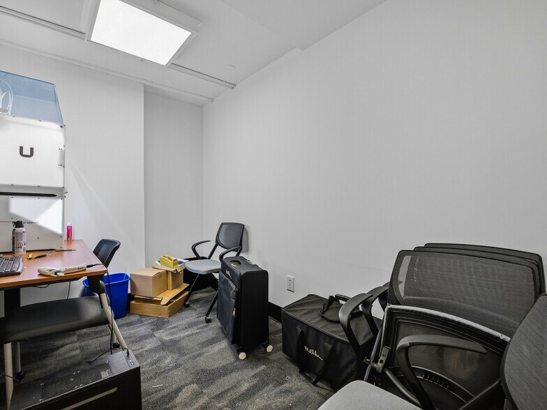 More Photos Of 14 O'Henry Ave, Asheville Loft Creative Space For Lease