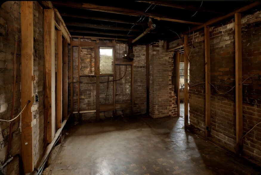 More Photos Of 305 S Orange Ave, Eufaula Industrial For Sale