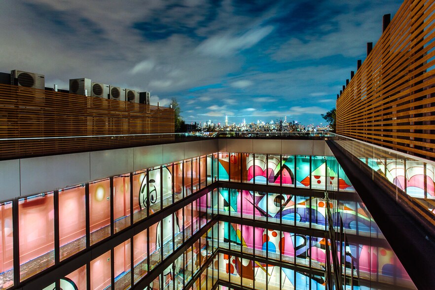 More Photos Of 123 Melrose St, Brooklyn Apartments For Lease