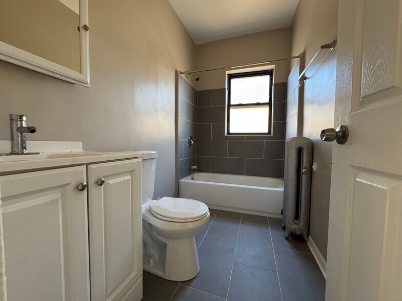 More Photos Of 6700 S Merrill Ave, Chicago Apartments For Sale