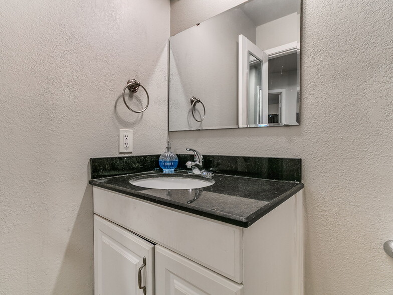 More Photos Of 5201 Washington Blvd, Spencer Land For Sale