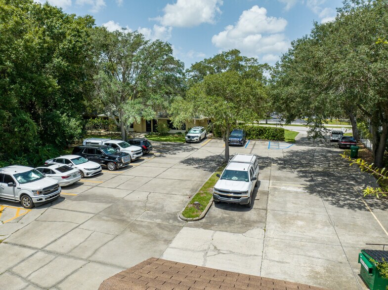 More Photos Of 31 Sarasota Center Blvd, Sarasota Office For Lease