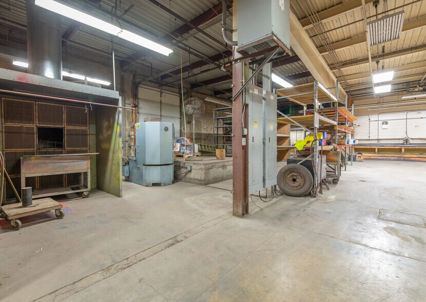 More Photos Of 1650 S Galena Ave, Freeport Industrial For Sale