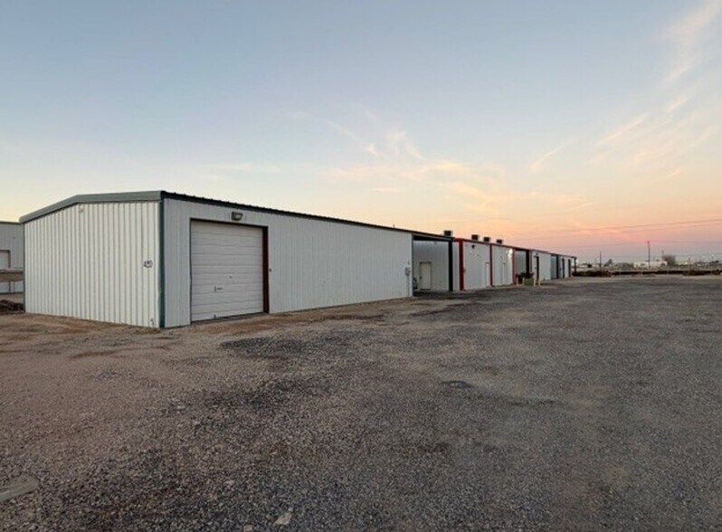 More Photos Of 420 Meadow Ave, Odessa Warehouse For Sale