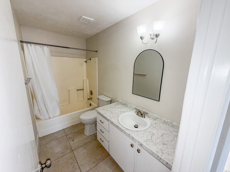 More Photos Of 126 E 1st North St, Mesquite Multifamily For Sale