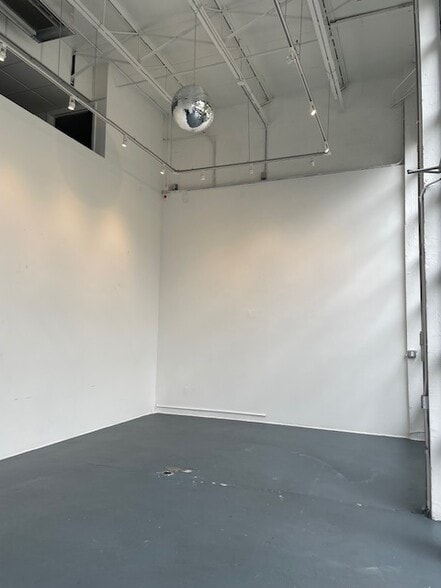 More Photos Of 7610-7636 NE 4th Ct, Miami Industrial For Lease