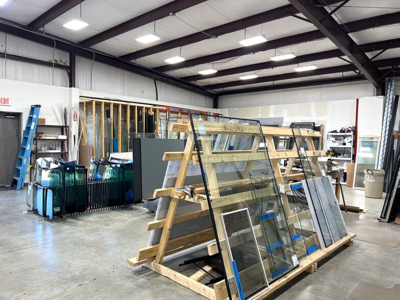 More Photos Of 2239 Whitten Rd, Memphis Light Distribution For Sale