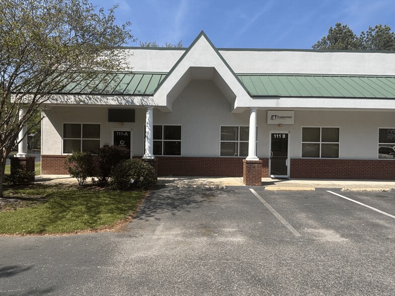 More Photos Of 111 Library Hill Ln, Lexington Storefront Retail Office For Lease