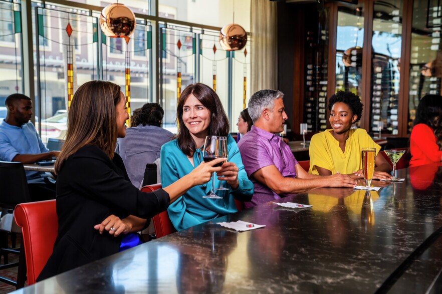 More Photos Of 385 E Colorado Blvd, Pasadena Medical For Lease