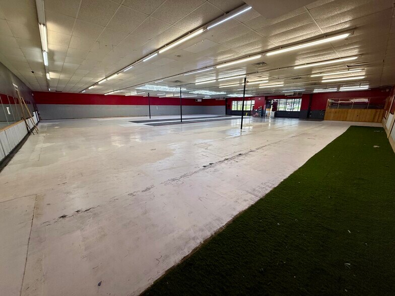 More Photos Of 11746 Us Highway 431, Boaz General Retail For Lease