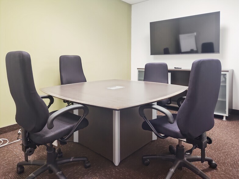 More Photos Of 1250 Boul René-Lévesque O, Montréal Coworking Space