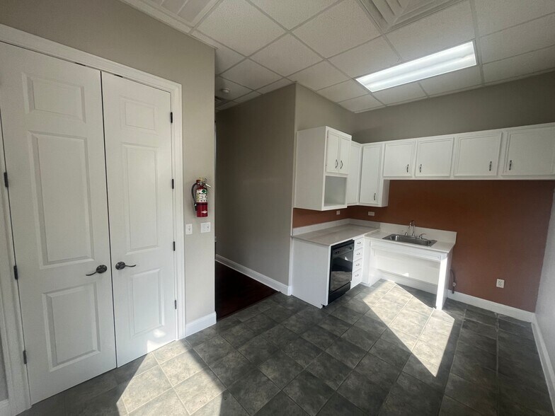 More Photos Of 20500 Fm 1431, Lago Vista Loft Creative Space For Lease