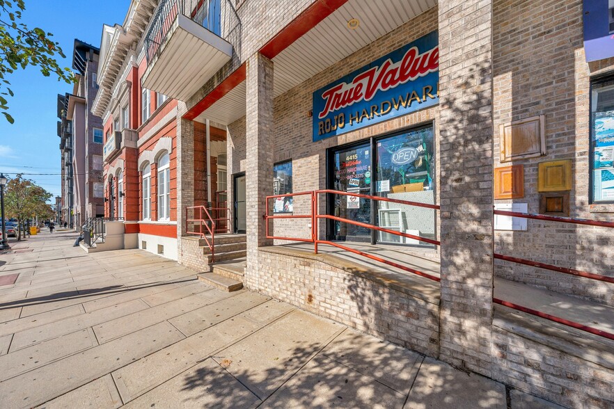 More Photos Of 4415 Park Ave, Union City Storefront Retail Residential For Lease