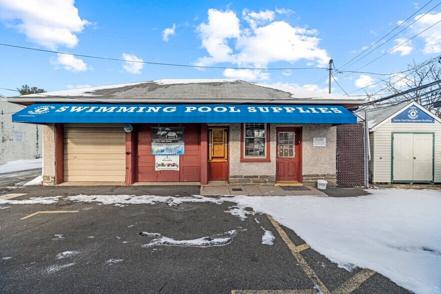 More Photos Of 13044 Bustleton Ave, Philadelphia Medical For Sale