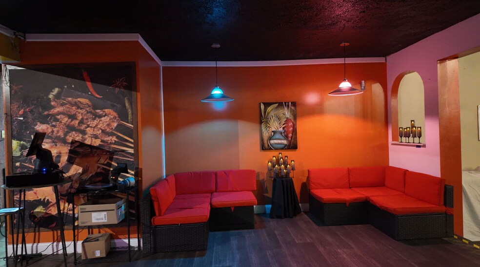 More Photos Of 883 North Ave, Battle Creek Restaurant For Sale