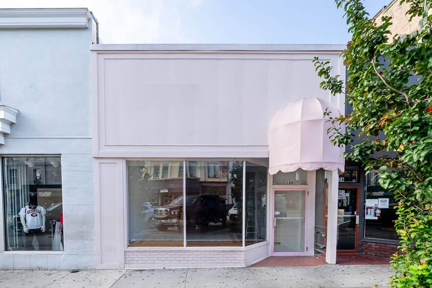 More Photos Of 174 E Clayton St, Athens Storefront For Lease