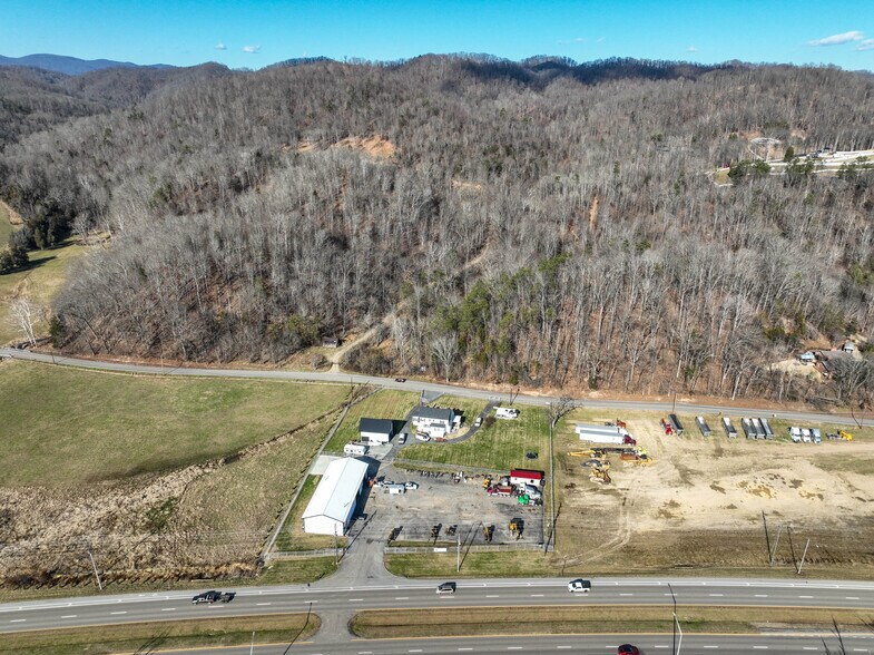 More Photos Of 3930 E Stone Dr, Kingsport Warehouse For Sale