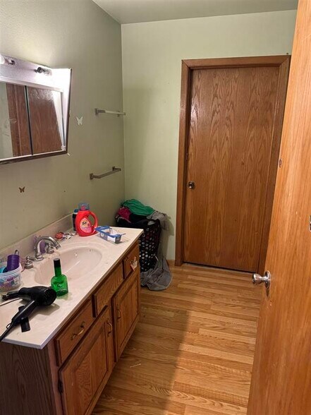 More Photos Of 600 Main St, Linden Apartments For Sale