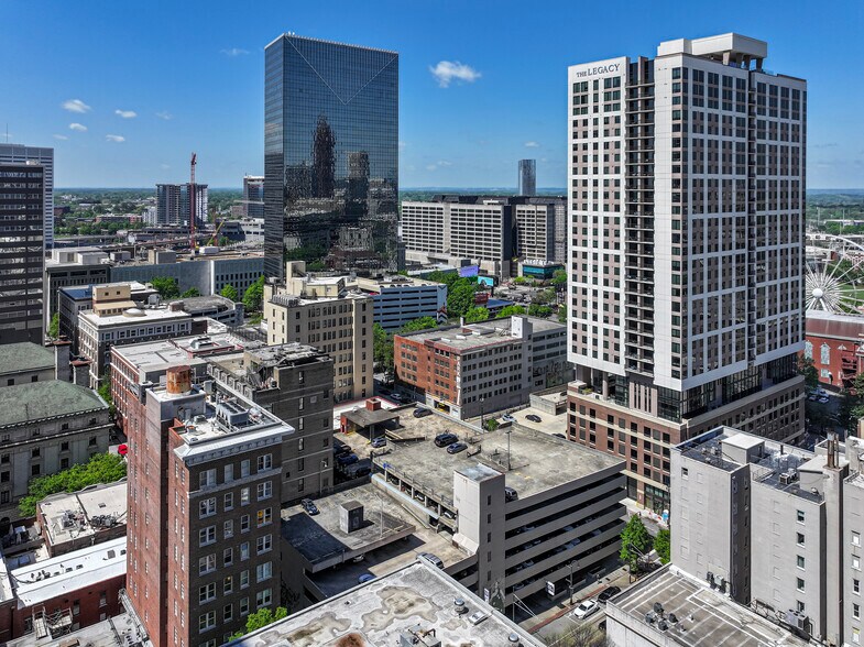 More Photos Of 100-104 Luckie St, Atlanta Specialty For Sale