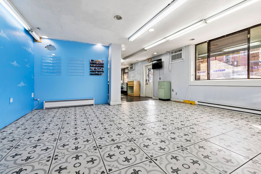 More Photos Of 210 Washington St, Boston Auto Repair For Sale