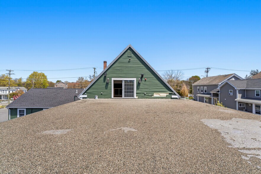 More Photos Of 13 Fort Hill Rd, Groton Storefront Retail Residential For Sale