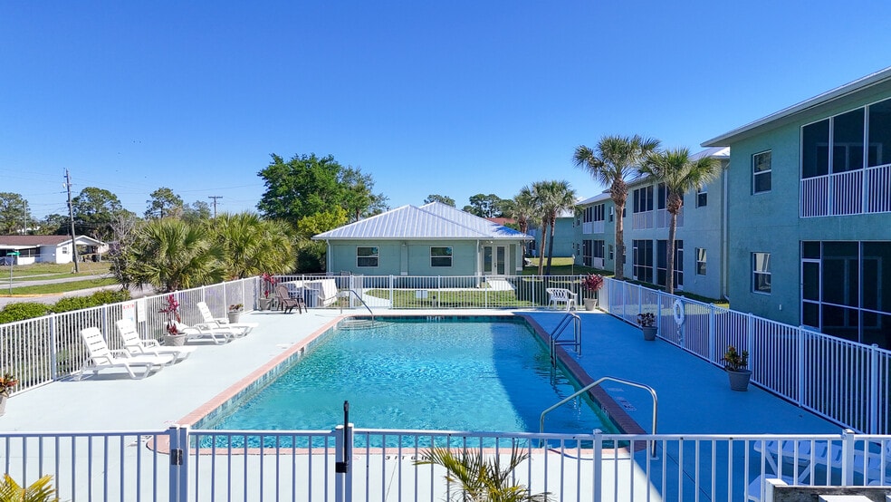 More Photos Of 4520 S Biscayne Dr, North Port Apartments For Sale