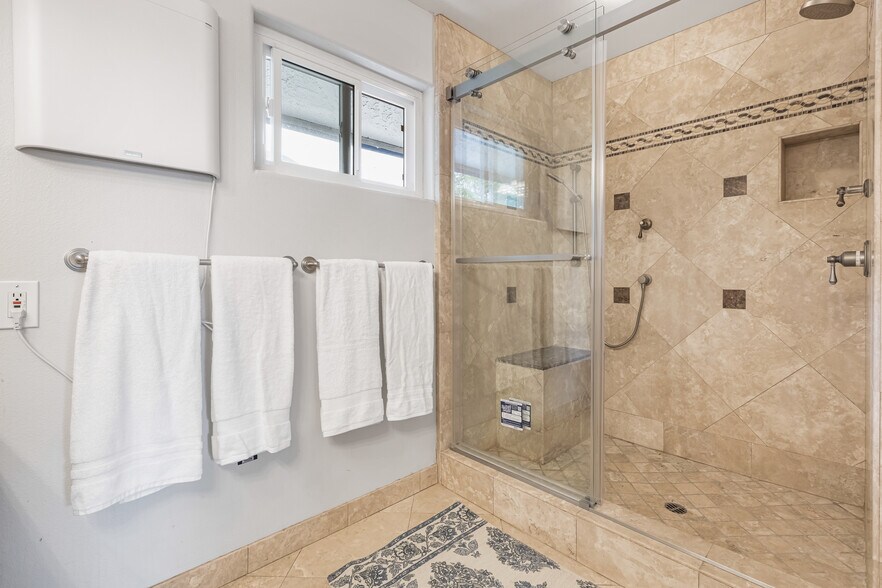 More Photos Of 22053 Highland St, Wildomar Specialty For Sale