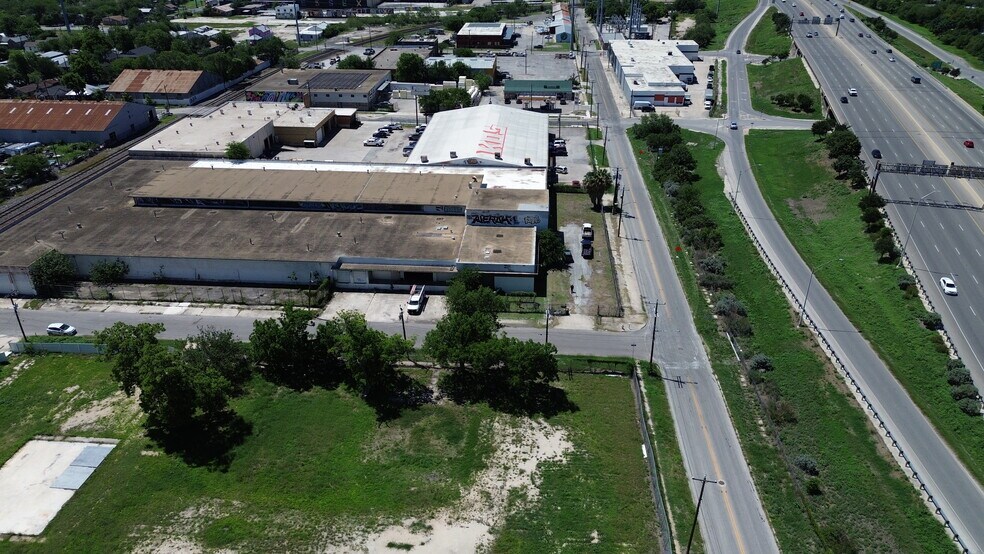 More Photos Of 1010 Hoefgen Avenue, San Antonio Land For Sale