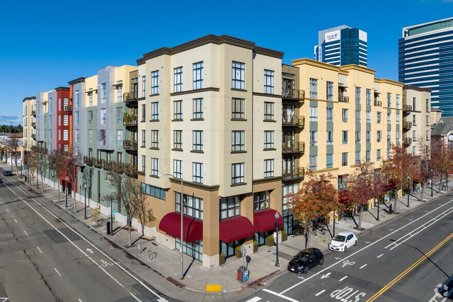 Primary Photo Of 899 Clay St, Oakland Apartments For Lease