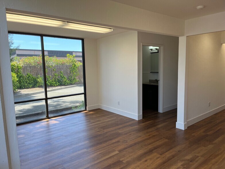 More Photos Of 3095 Kerner Blvd, San Rafael Warehouse For Lease