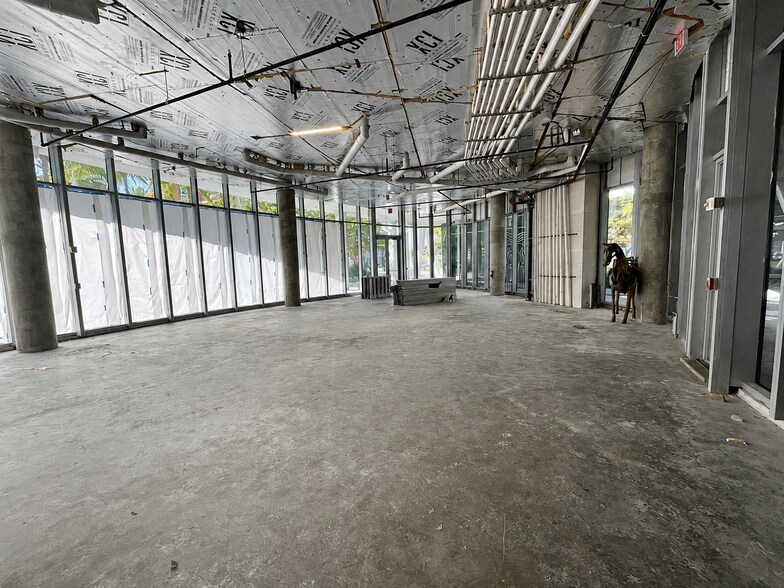 More Photos Of 1 Collins Ave, Miami Beach Apartments For Sale