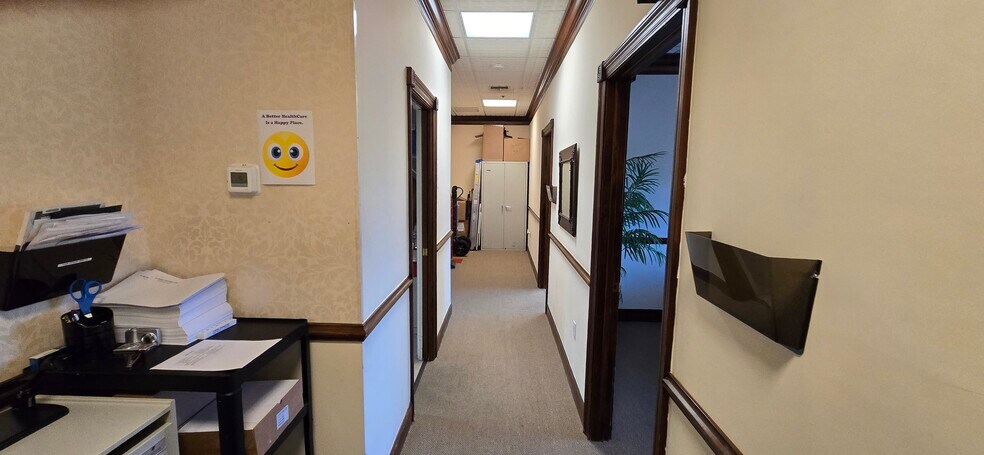 More Photos Of 2375 Tamiami Trl N, Naples Loft Creative Space For Sale