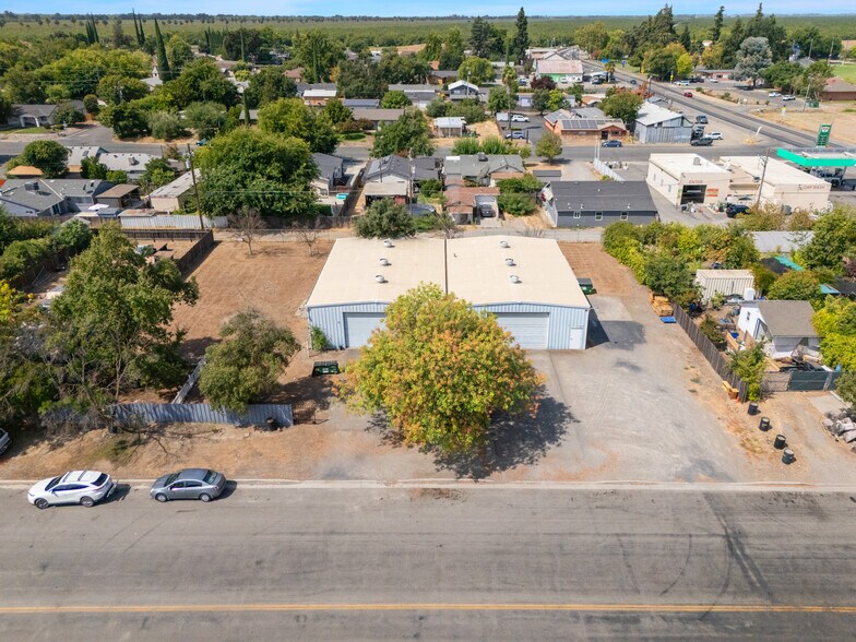 More Photos Of 555 Main St, Hamilton City Industrial For Sale
