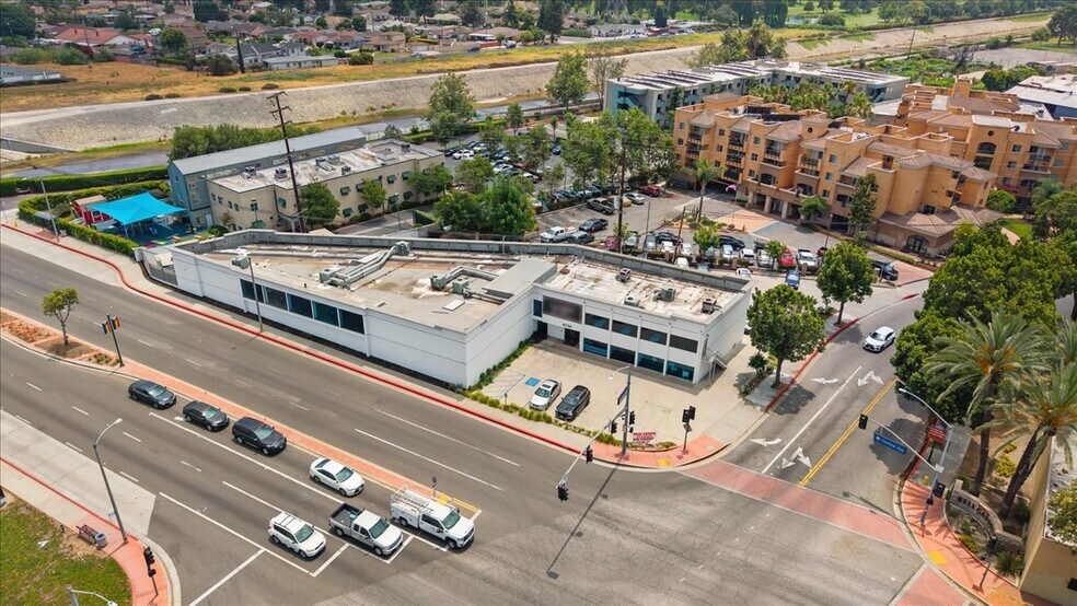 More Photos Of 6730 E Florence Ave, Bell Gardens Service For Sale