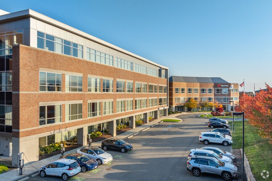 More Photos Of 314 Littleton Rd, Westford Office For Lease