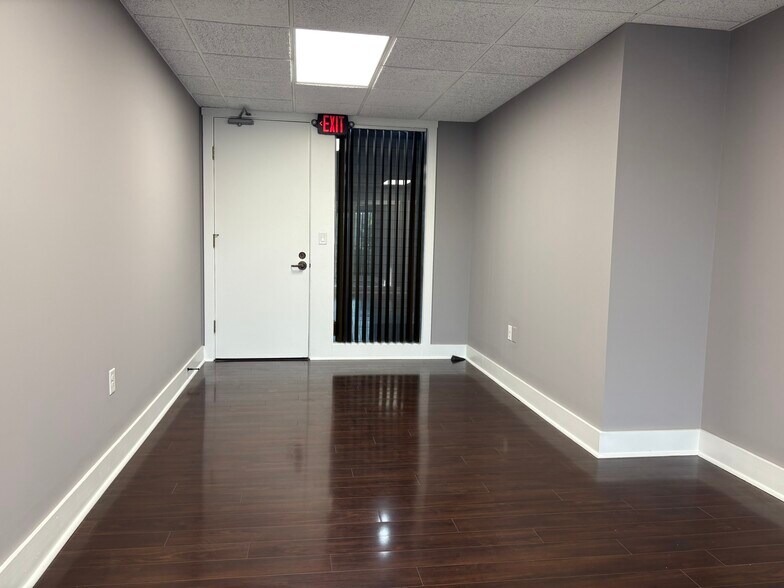 More Photos Of 6099 Riverside Dr, Dublin Office For Lease