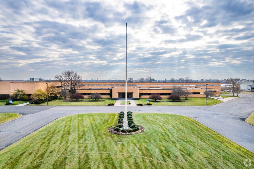 More Photos Of 1000 N Cannon Ave, Lansdale Warehouse For Lease
