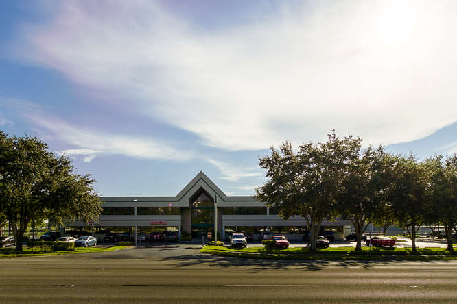 More Photos Of 17595 S Tamiami Trl, Fort Myers Medical For Lease