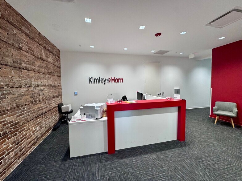 More Photos Of 111 S Kentucky Ave, Lakeland Office For Lease