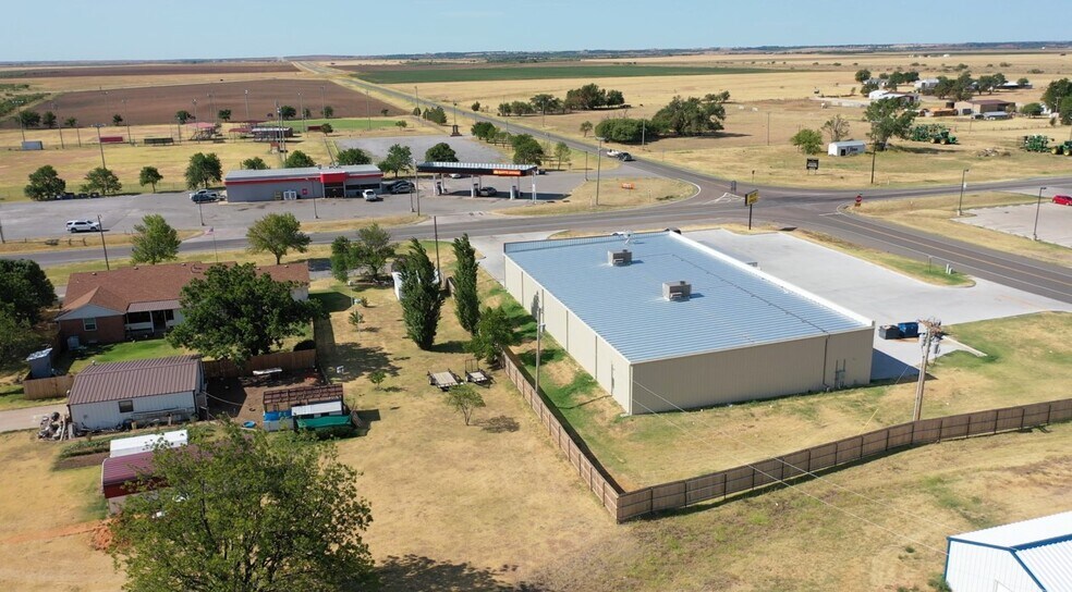 More Photos Of 303 E 1st St, Granite Supermarket For Sale