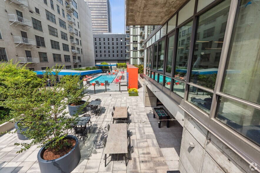 More Photos Of 801 S Hope St, Los Angeles Apartments For Lease