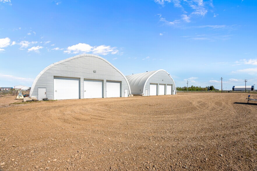 More Photos Of 58 Willoughby St, Blackfoot Warehouse For Sale