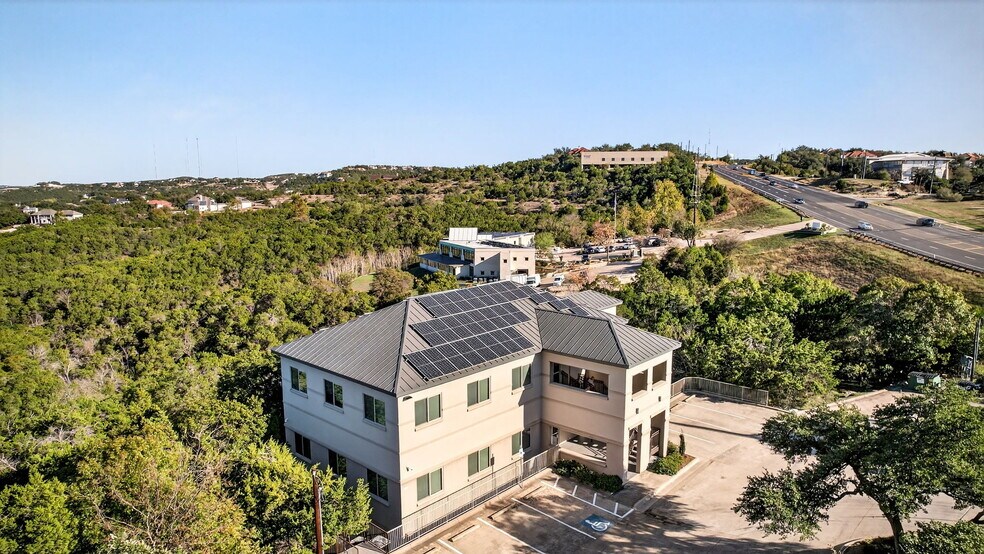 More Photos Of 8320 Bee Caves Rd, Austin Office For Sale