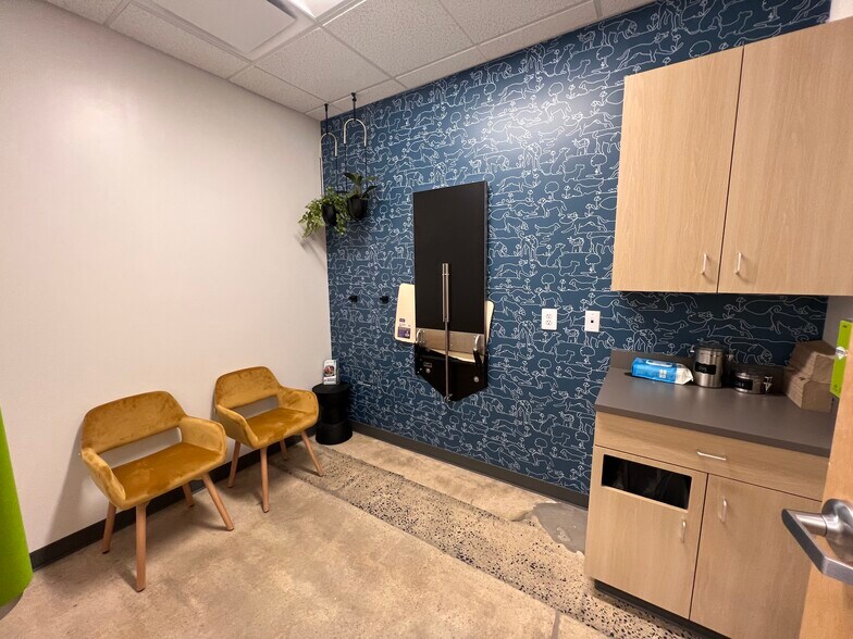 More Photos Of 5542-5562 Norbeck Rd, Rockville Freestanding For Lease