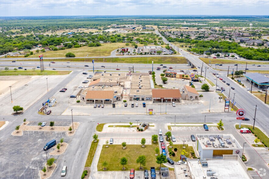 More Photos Of 410 Valley Hi Dr, San Antonio Unknown For Lease