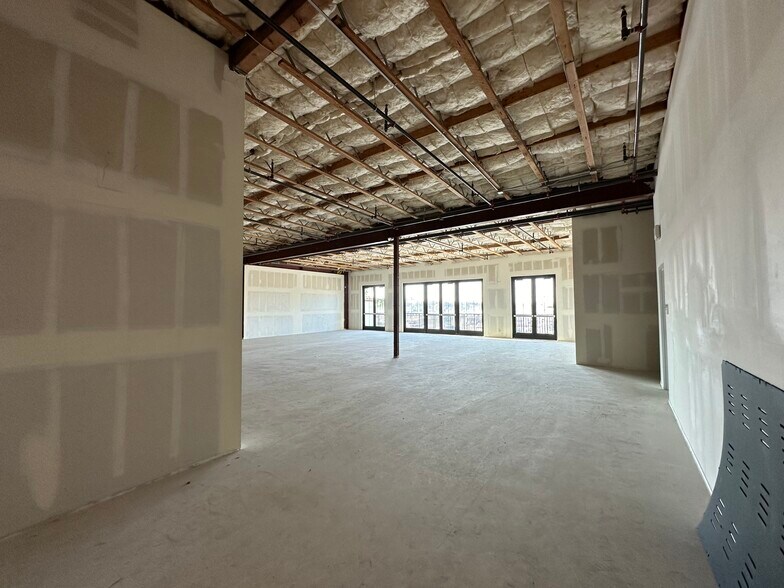 More Photos Of 4625-4635 Admiralty Way, Marina Del Rey Unknown For Lease